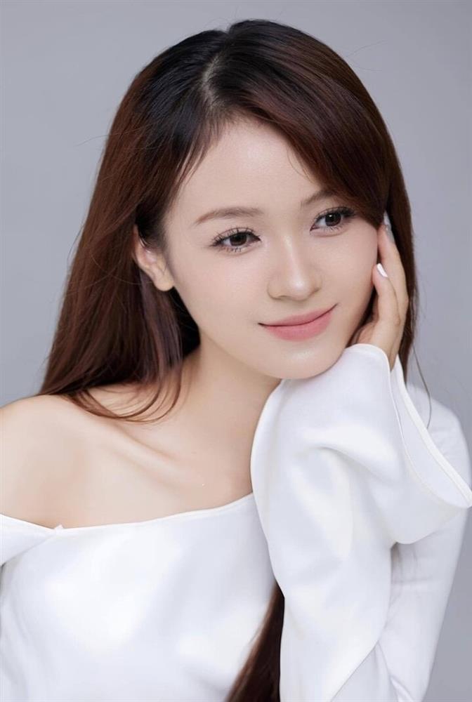 Hot girl Lạng Sơn đốn tim cộng đồng mạng với vẻ đẹp trong veo tựa sương mai-5