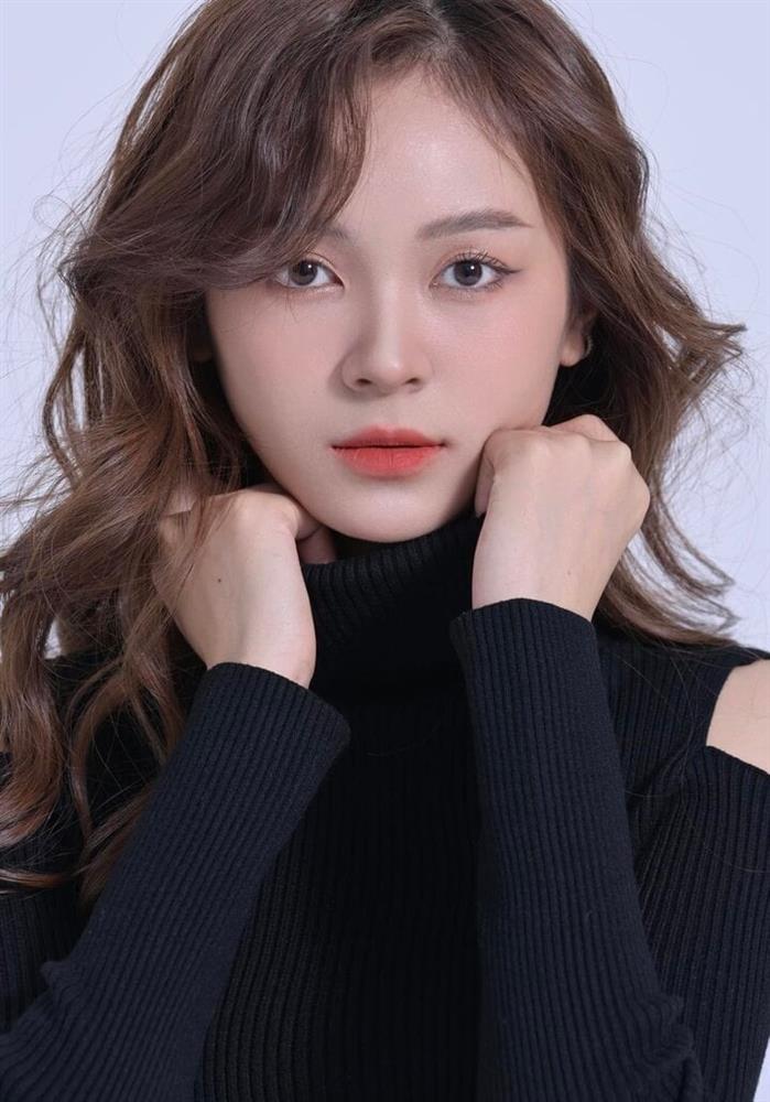 Hot girl Lạng Sơn đốn tim cộng đồng mạng với vẻ đẹp trong veo tựa sương mai-6