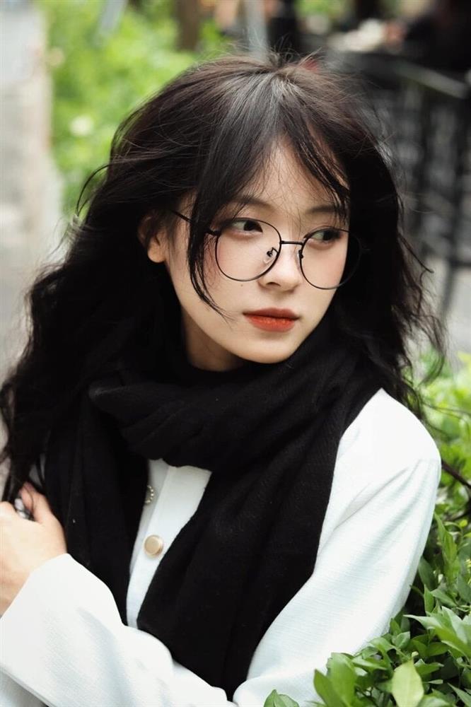 Hot girl Lạng Sơn đốn tim cộng đồng mạng với vẻ đẹp trong veo tựa sương mai-7