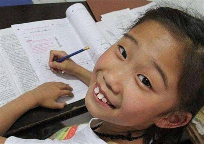 10 tuổi đỗ đại học, chật vật đi làm chỉ được nhận lương 5 triệu đồng-1