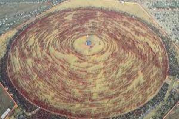 Độc đáo lễ hội cưỡi ngựa phi qua lửa ở Tây Ban Nha-1