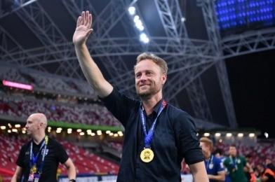 Cựu HLV trưởng đội tuyển Thái Lan nhận mức lương bao nhiêu nếu tiếp quản ghế nóng CLB Công an Hà Nội?-1