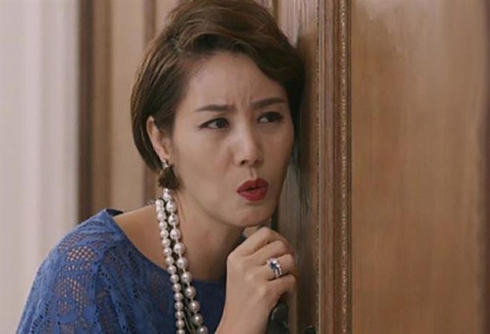 Tôi uất ức đòi ly hôn vì mẹ chồng... suốt ngày chỉ đi chơi-1