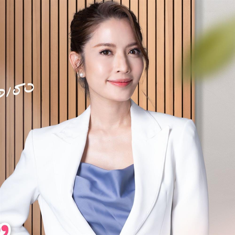 Tài tử Thái Lan gây sốt khi công khai hẹn hò đàn chị lớn hơn 16 tuổi-4