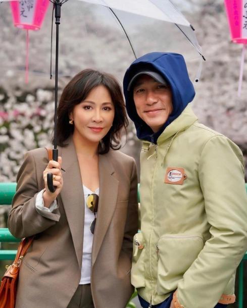 Lưu Gia Linh khoe khoảnh khắc tình cảm với Lương Triều Vỹ, trải qua nhiều sóng gió nhưng không có con chung-3