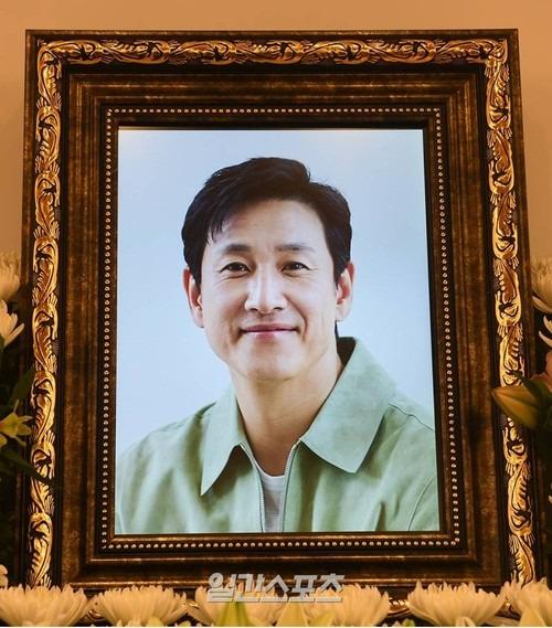 Công bố thư tuyệt mệnh của Lee Sun Kyun-2