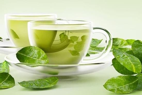 Đừng uống nước chè xanh nếu bạn thuộc một trong những nhóm người này