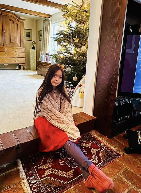 Con gái Đoan Trang: Chân dài miên man nhờ mẹ có bí quyết đặc biệt-2