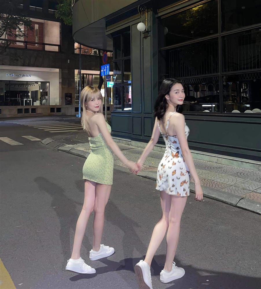 Thiều Bảo Trâm - Thiều Bảo Trang cứ mặc váy ngắn là gây sốt vì đôi chân-7