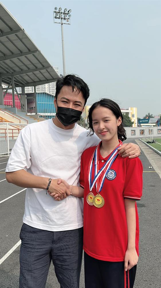 Hôn nhân đời thực của diễn viên VFC: Hồng Đăng hạnh phúc, bình yên nhờ vợ giỏi giang, tâm lý-6