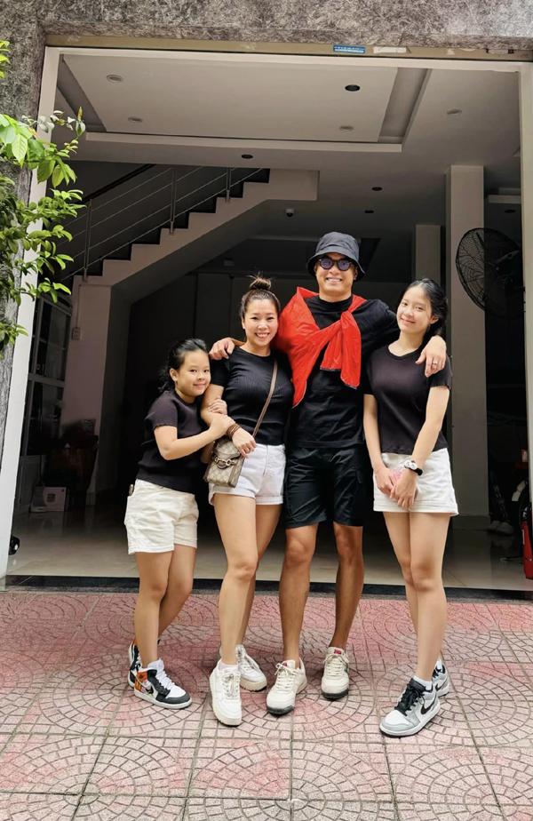 Hôn nhân đời thực của diễn viên VFC: Hồng Đăng hạnh phúc, bình yên nhờ vợ giỏi giang, tâm lý-8