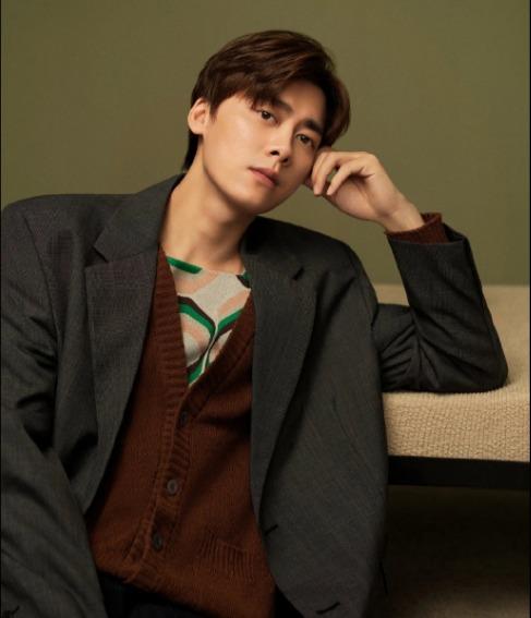 Cuộc sống hiện tại của Lý Dịch Phong sau ồn ào mua dâm: Tâm trạng tốt, một mình đi viếng chùa-2