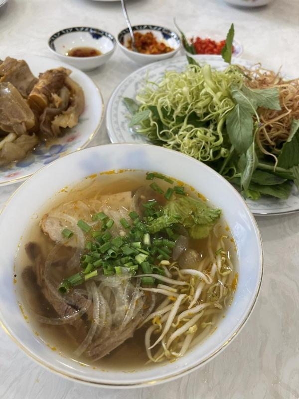 Diễm My 9X như một Tăng Thanh Hà thứ hai khi thành thạo nấu đặc sản ba miền-10