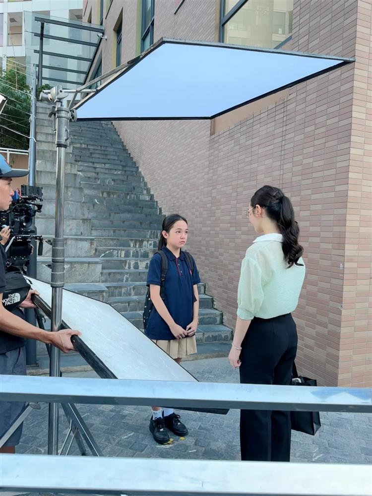 Sao nhí gây sốt VFC một thời giờ đã lớn, đóng học trò của Quỳnh Kool trong Chúng ta của 8 năm sau-1