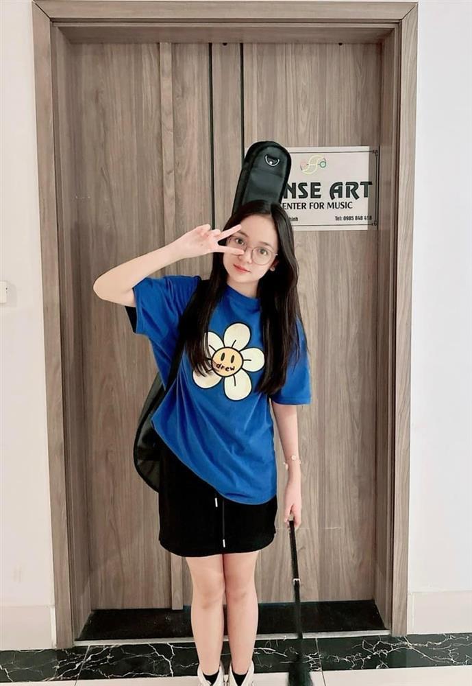 Sao nhí gây sốt VFC một thời giờ đã lớn, đóng học trò của Quỳnh Kool trong Chúng ta của 8 năm sau-6