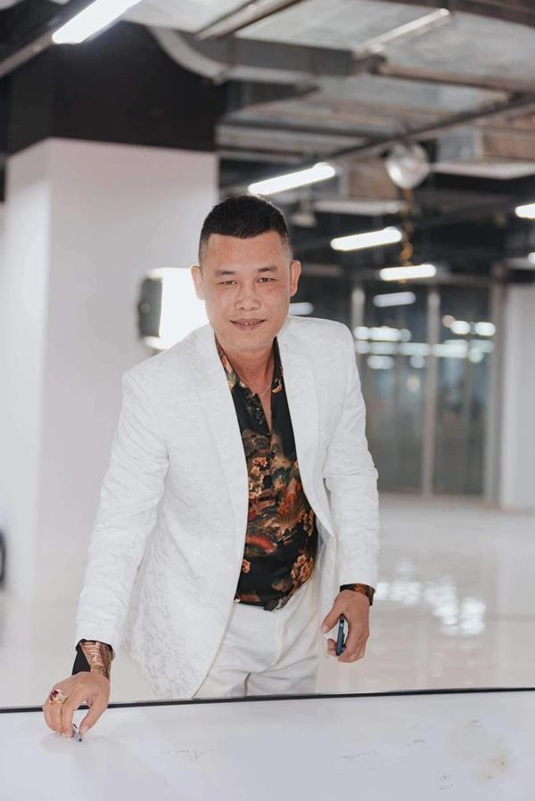 Hiệp Gà sắp lên chức bố vợ ở tuổi 46-2