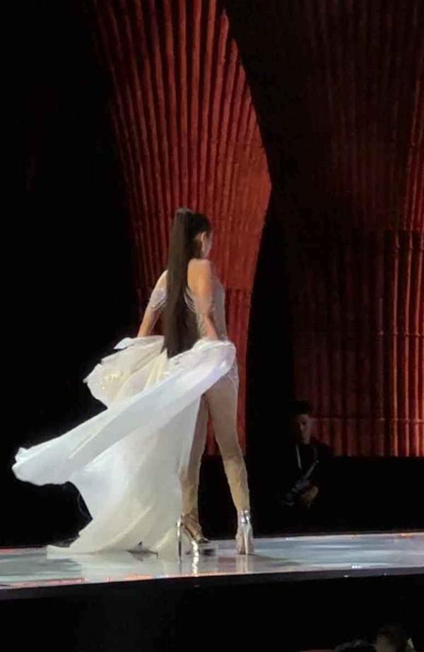 Tranh cãi chuyện thí sinh chọn jumpsuit xuyên thấu, lộ hết đường cong khi thi nhan sắc-5