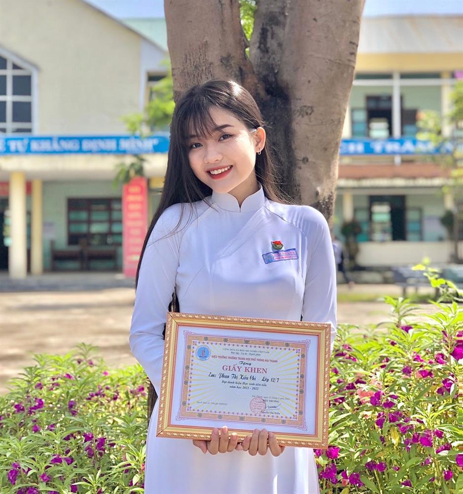 Hot girl SN 2004 nổi tiếng nhờ hát cover bằng giọng Quảng Nam-3