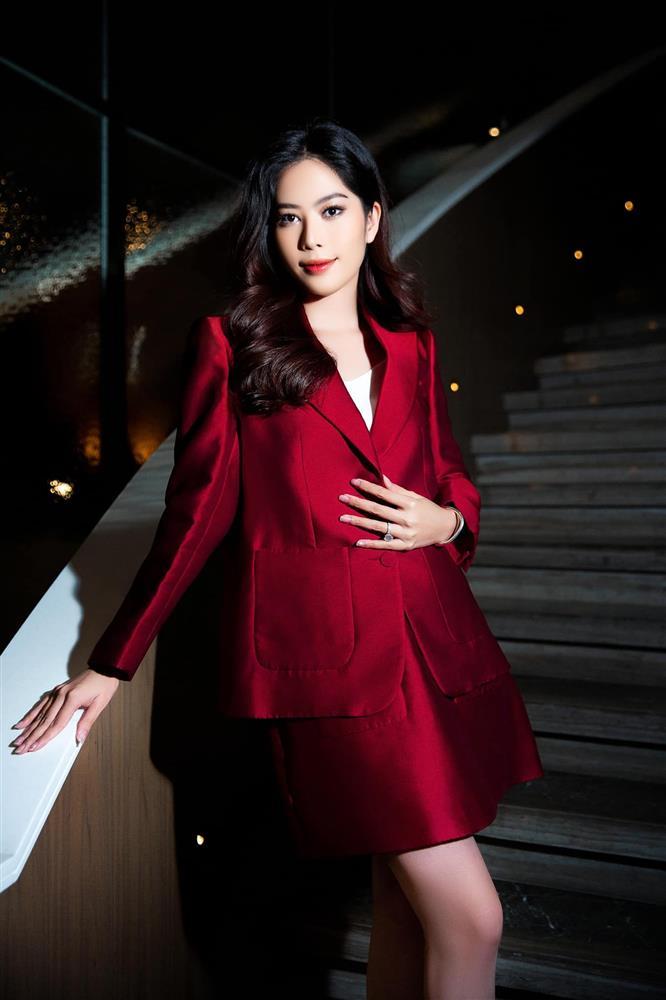 Nam Em đi diễn mặc đồ trăm rưỡi, trăm bảy vẫn khoe body cong vút-10