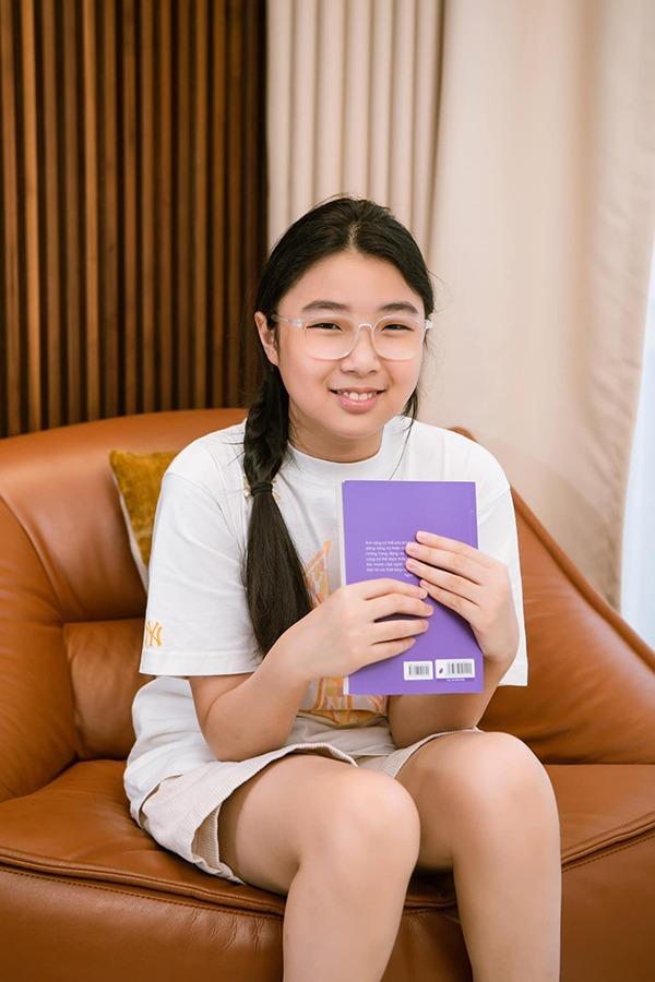 Có mẹ sở hữu nhan sắc xinh đẹp, vẻ ngoài con gái Hồng Diễm như thế nào?-3