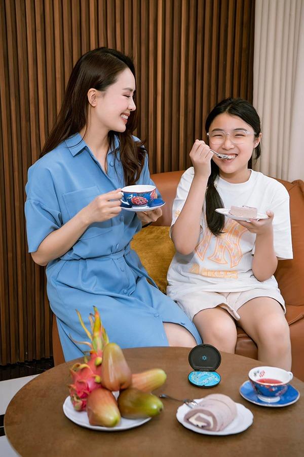 Có mẹ sở hữu nhan sắc xinh đẹp, vẻ ngoài con gái Hồng Diễm như thế nào?-4