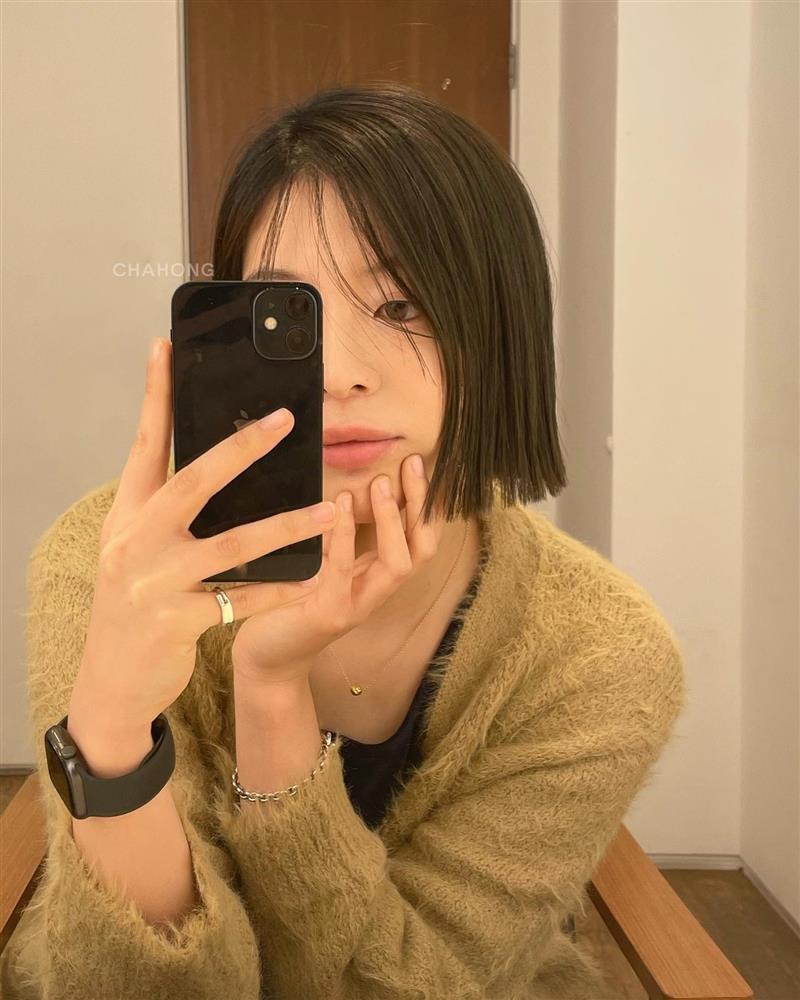 5 kiểu tóc ngắn không cần cắt mái vẫn giúp nhan sắc thăng hạng-3