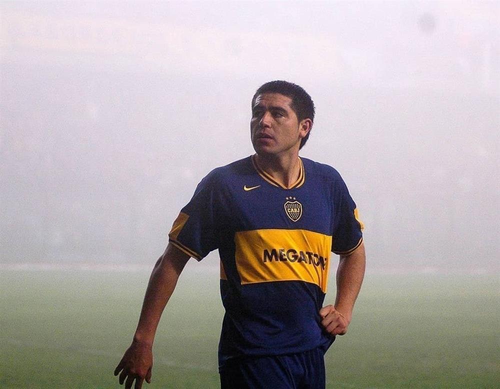 Mười cầu thủ xuất sắc nhất từng mặc áo số 10-9