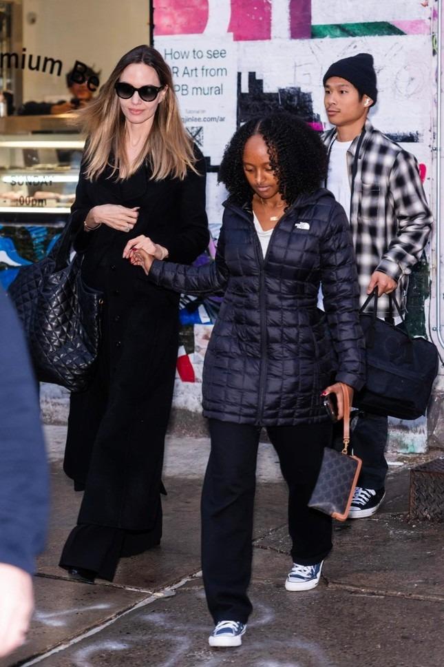 Pax Thiên xuất hiện sau ồn ào chỉ trích Brad Pitt-3