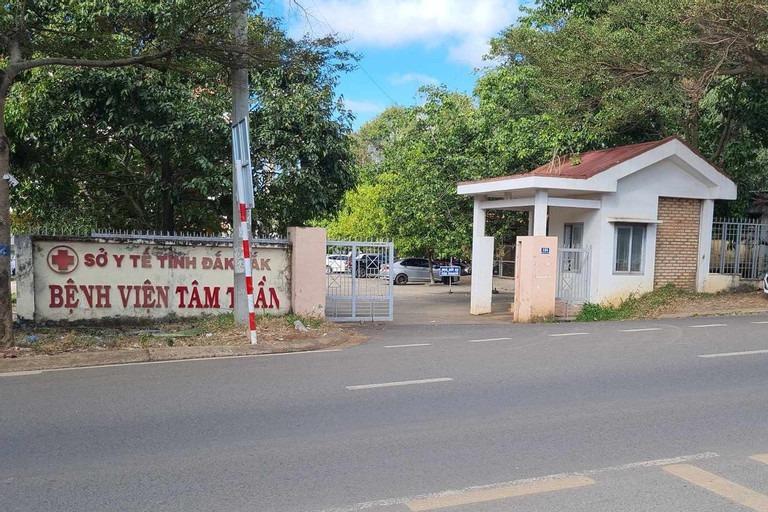 Bắt quả tang bác sĩ bệnh viện tâm thần nhận tiền của người bệnh-1