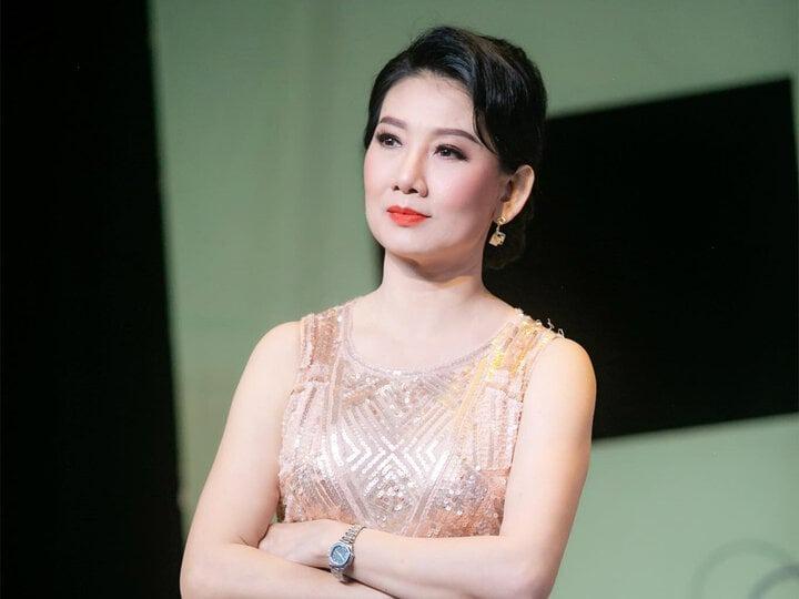 Nữ giám đốc được phong NSND: U50 không chồng con, từng bán nhà vì công việc-1