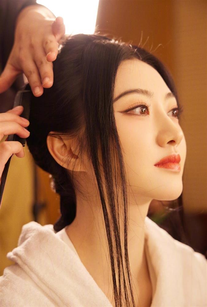 Cảnh Điềm tung khoảnh khắc hóa thân vương phi, nhan sắc và thần thái xứng danh đệ nhất mỹ nữ Bắc Kinh-7