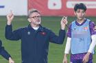 HLV Troussier nhận thêm tin không vui trước thềm Asian Cup 2023
