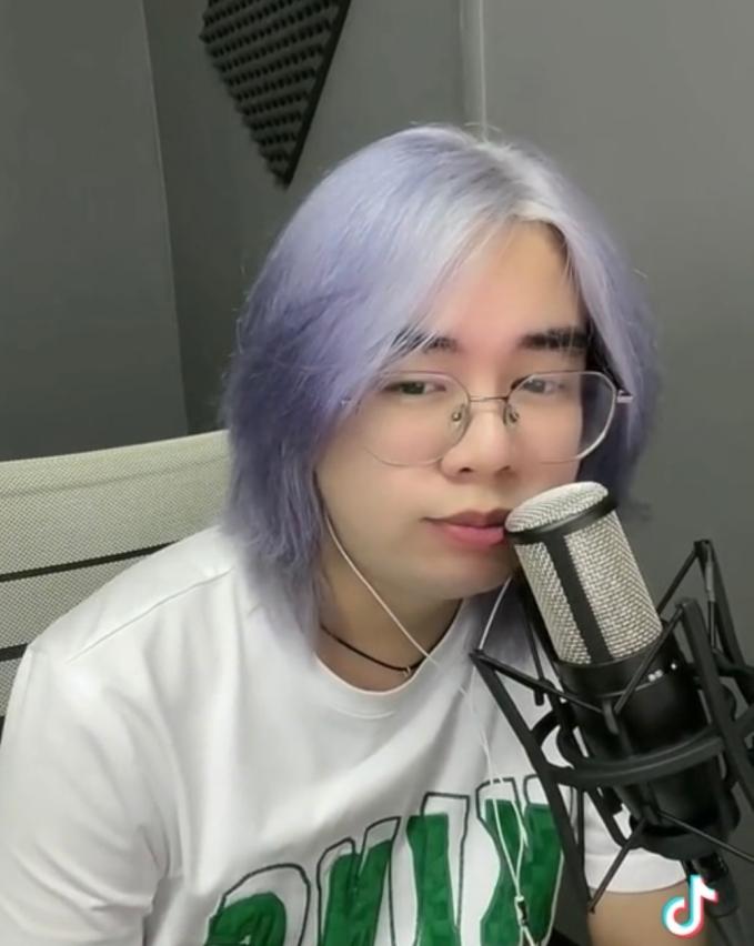 Thần đồng bé Châu nổi đình đám ngang ngửa bé Xuân Mai một thời giờ ra sao?-4