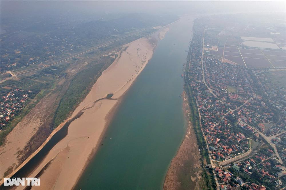 Sông Đà lại trơ đáy lần thứ 2 trong năm-1