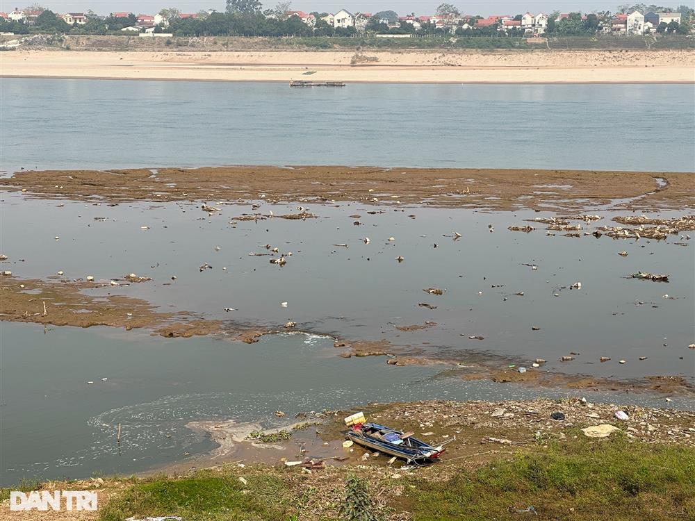 Sông Đà lại trơ đáy lần thứ 2 trong năm-12