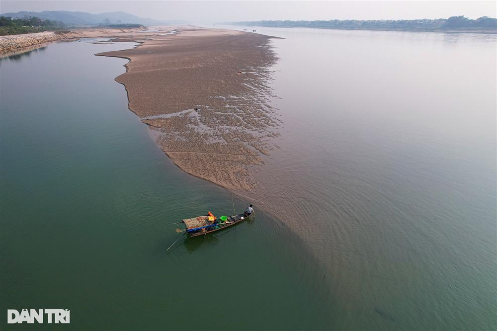 Sông Đà lại trơ đáy lần thứ 2 trong năm-9