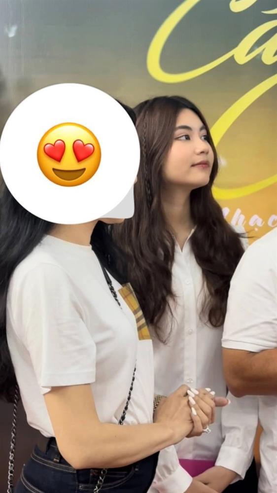 Nhan sắc bất bại cam thường của 2 ái nữ nhà MC Quyền Linh: Lọ Lem được dự đoán hoa hậu, Hạt Dẻ sắc sảo chẳng kém-4