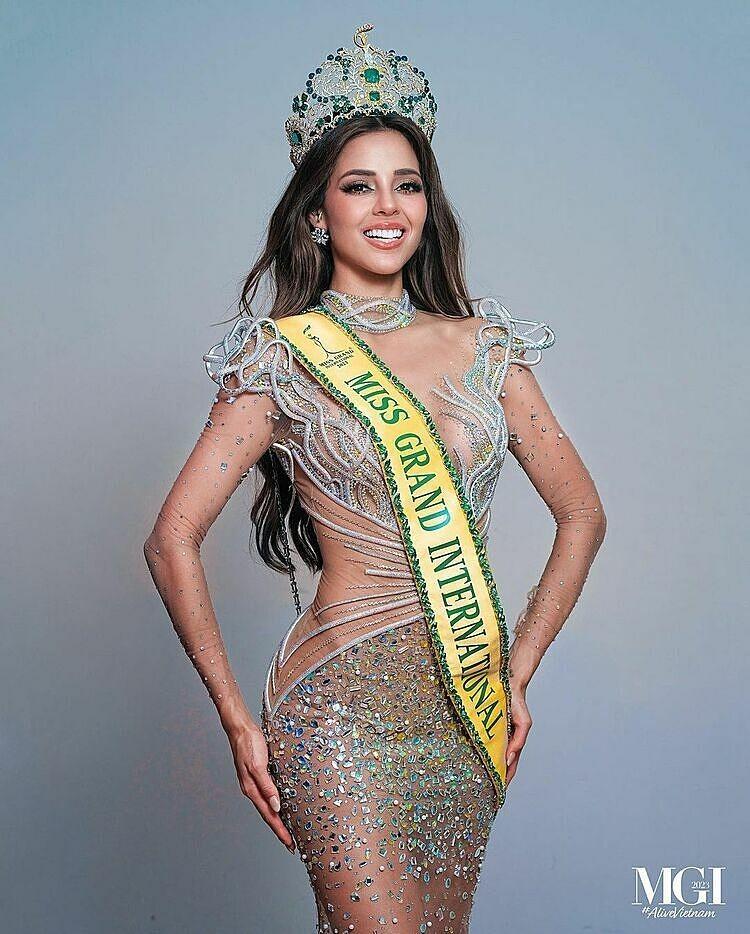 Ai là hoa hậu đẹp nhất thế giới năm 2023?-9