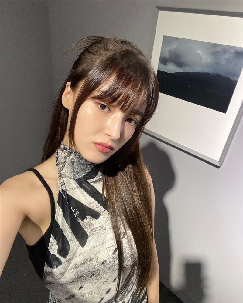 Cô gái gây sốt ở phố đi bộ Hà Nội được bình chọn đẹp nhất thế giới 2023-3