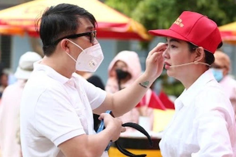 Lê Khánh và chồng kém tuổi: Yêu 12 năm mới cưới, hạnh phúc dù không dư dả-12