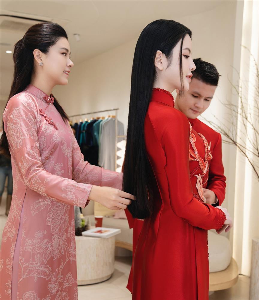Mẹ ruột Quang Hải thử áo dài chuẩn bị lễ ăn hỏi con trai và Chu Thanh Huyền-7