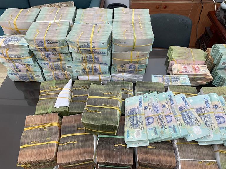 Triệt xóa ổ mại dâm có 200 chân dài ở TP.HCM-3