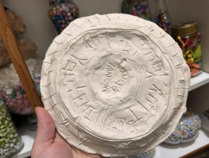 Con gái Phi Nhung khoe món quà thuở nhỏ tặng mẹ, tiết lộ cuộc sống thay đổi sau khi mẹ qua đời-3