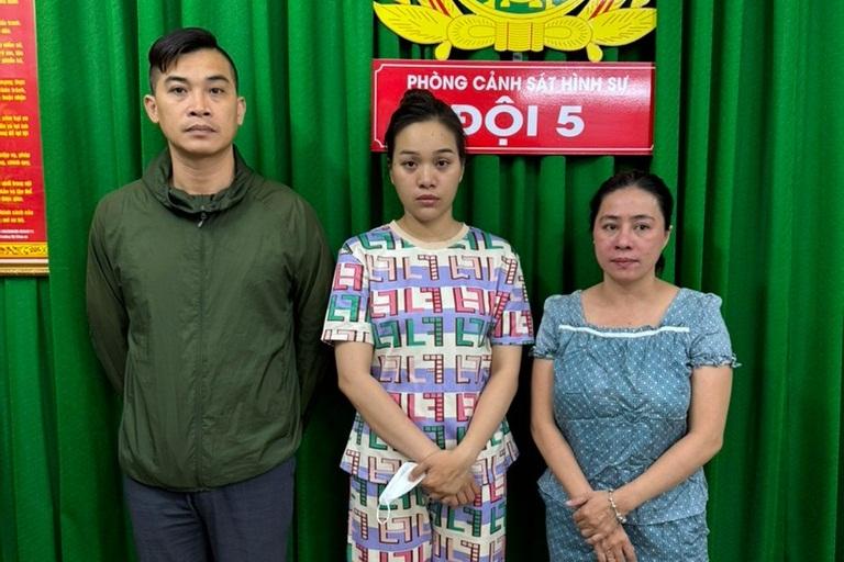 Cháy chợ quần áo cũ lớn nhất miền Tây, cả trăm sạp hàng bị thiêu rụi-3