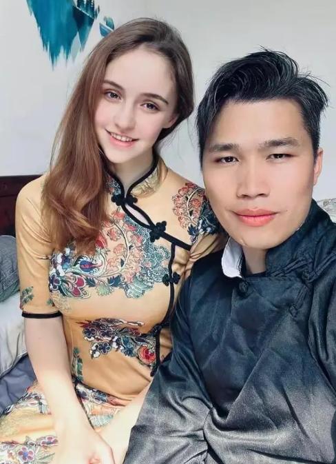 Anh nông dân lấy tiểu thư Ý đẹp như thần tiên tỷ tỷ lại còn biết làm ruộng, sinh 2 con đẹp như thiên thần-2