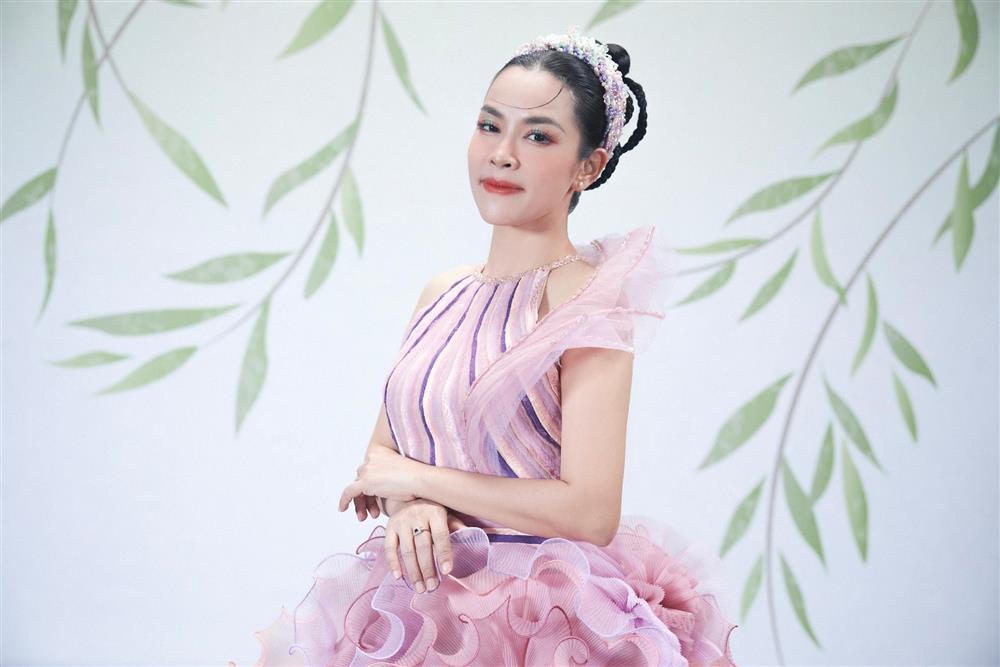 Sau loạt ồn ào, Ngọc Mai tự nhận mình là Cánh sen cô độc?-3