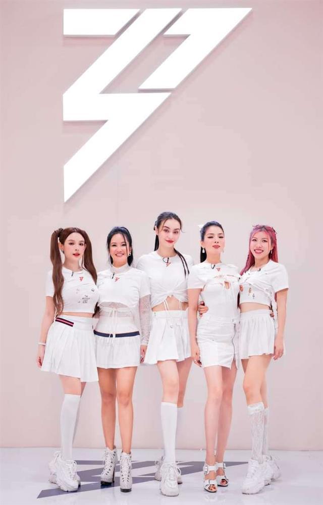 Mlee nói gì khi bị chỉ trích vì liên tục chung đội với Lệ Quyên trong Chị đẹp?-3