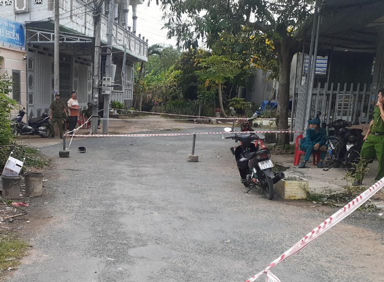 Nam sinh đâm chết người trước cổng trường ở Tiền Giang-1