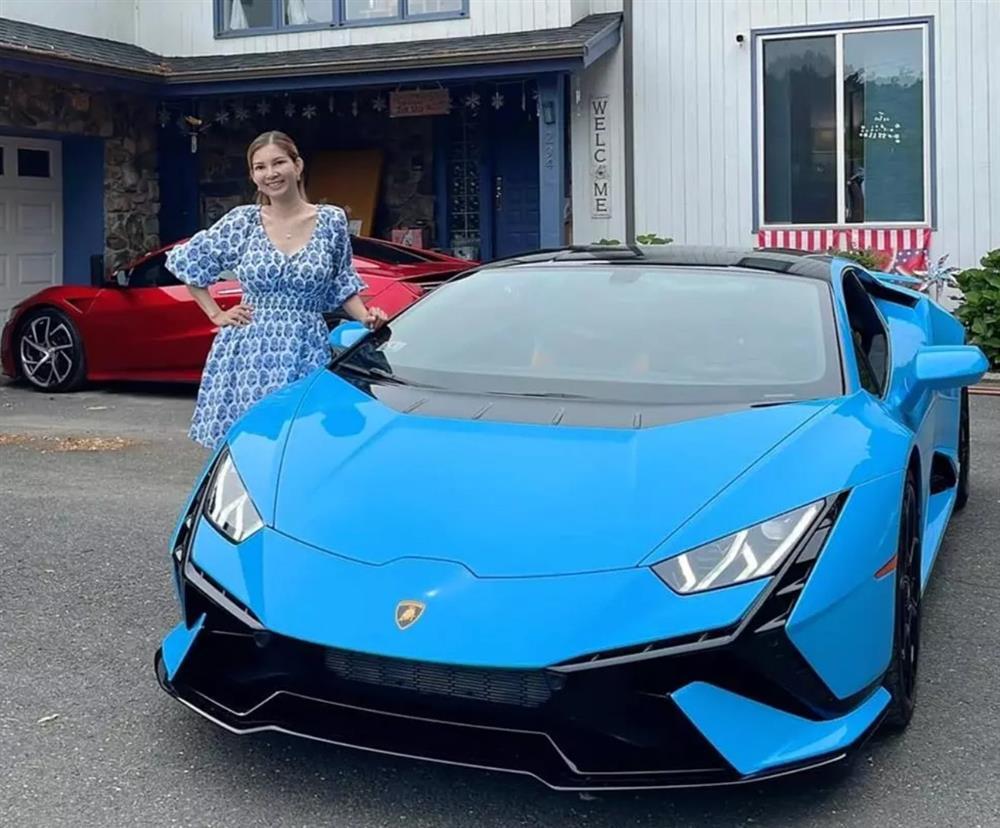 Nữ ca sĩ Việt lần đầu đưa 2 quý tử về Việt Nam, tậu nhà 10 tỷ ở TP.HCM, có hẳn bộ sưu tập siêu xe cực cháy-5