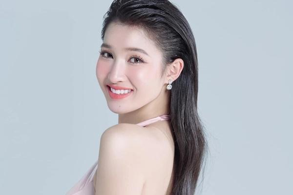 Phương Nhi diện áo yếm mong manh, khoe dáng tròn lẳn gợi cảm-10